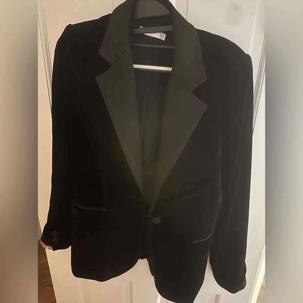 Mango Elegant Black Velvet women’s  Blazer
